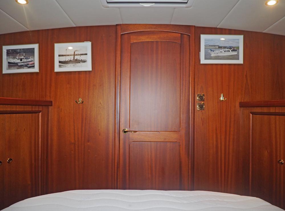 Fore ship, Accommodation